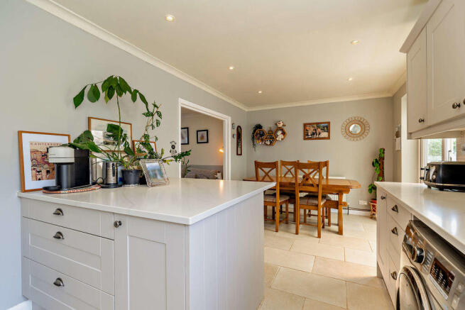 Kitchen/Dining area