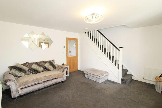 3 bed Town House for sale Image 5