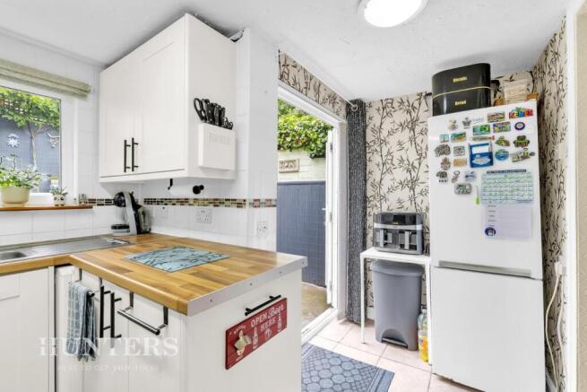 2 bed Terraced for sale Image 9