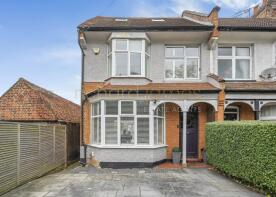 1 Talland, Hammers Lane, Mill Hill, London NW7 4BY