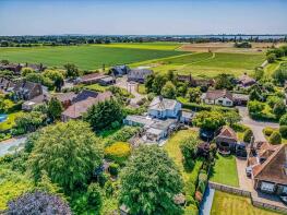 2, Myrtle Cottages, St Peters Road, Hayling Island PO11 0RT