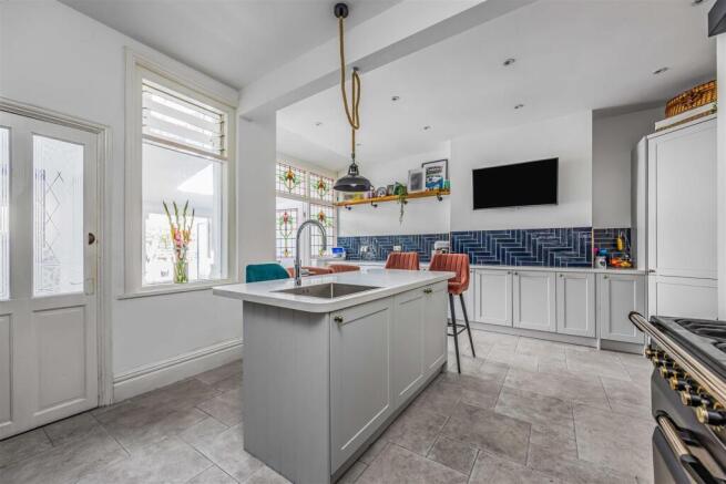 40 Ophir Road, Portsmouth-Small-PorticoMarketing-A