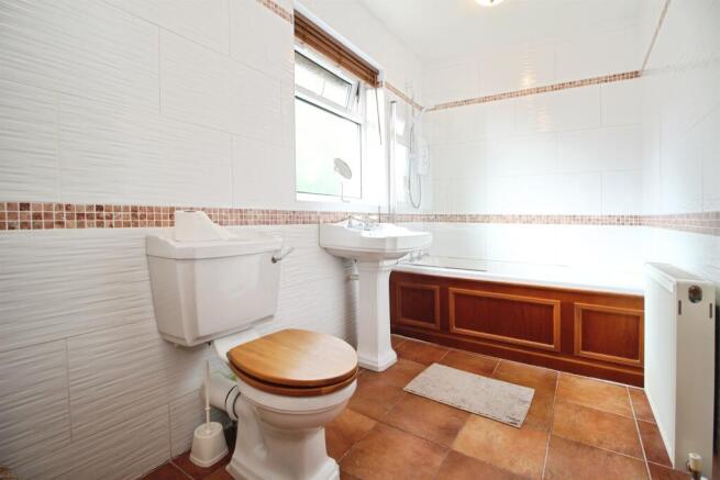 3 bed Semi-Detached for sale Image 11