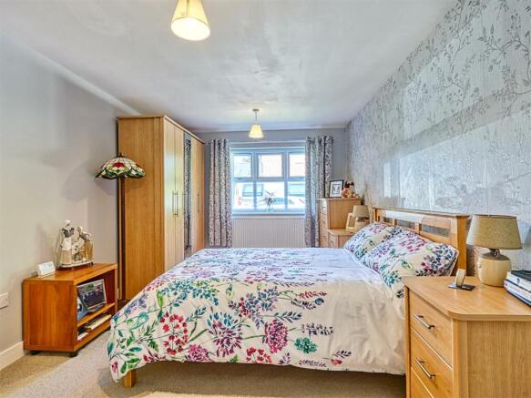 bed 1