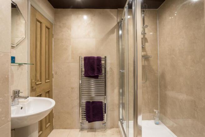 Principal bedroom suite