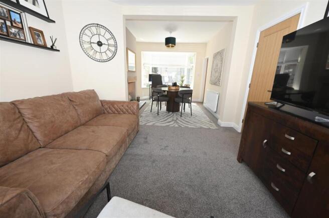 3 bed Semi-Detached for sale Image 7