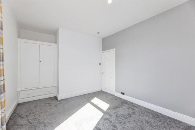 4 bed End of Terrace for sale Image 9