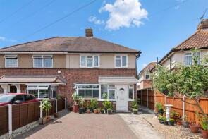 35a, Romney Road, Hayes UB4 8PU