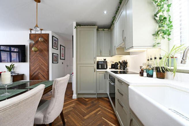 2 bed Apartment for sale Image 9