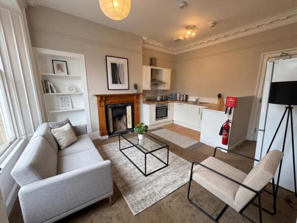 Lounge-Kitchen