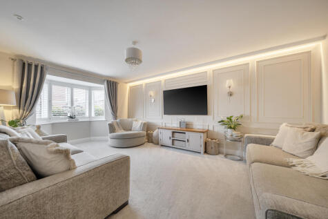 Ashanti Way, Blunsdon, Swindon, SN26