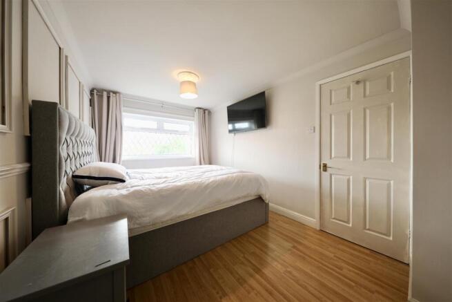 3 bed Semi-Detached for sale Image 4