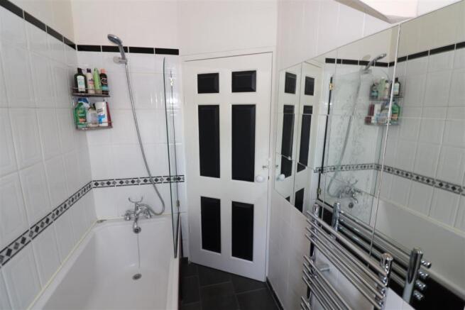 Bathroom / WC