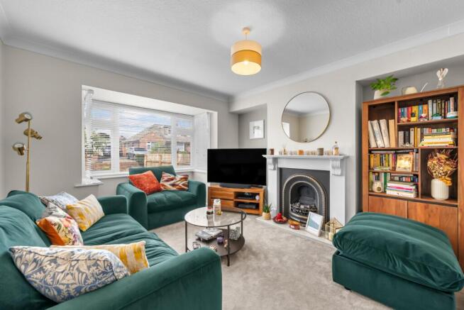 3 bed Semi-Detached for sale Image 4