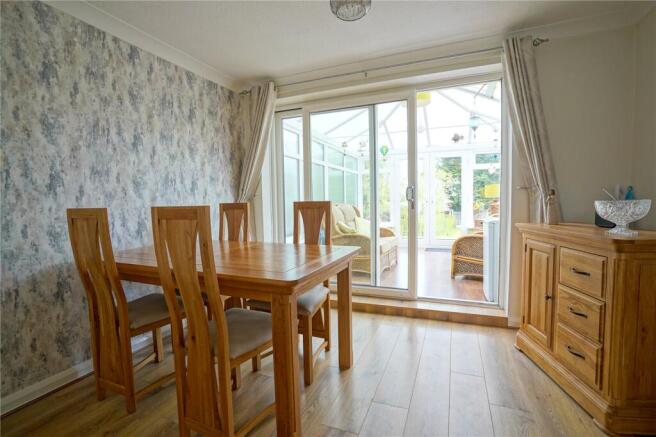 3 bed Semi-Detached for sale Image 6