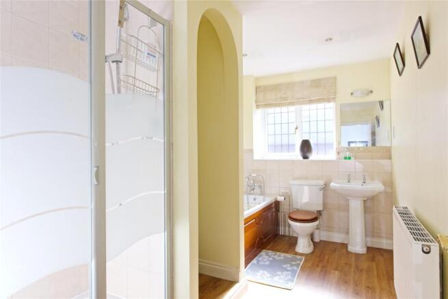 Bath/Shower Room