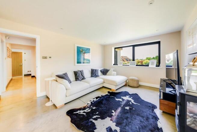 The Moors Drive, Middleton Cheney OX17 2PN photo 4
