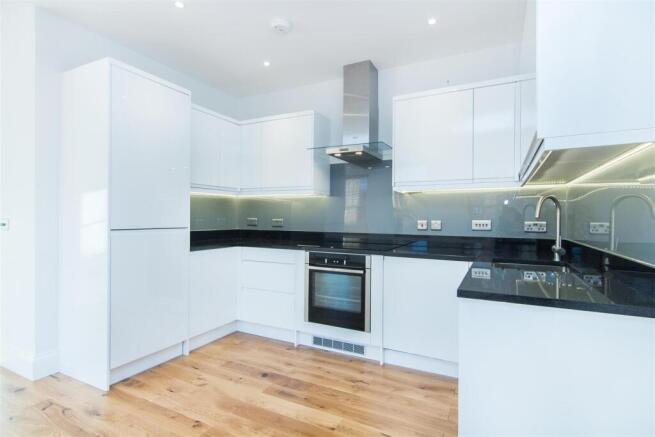 71b - Kitchen.jpg