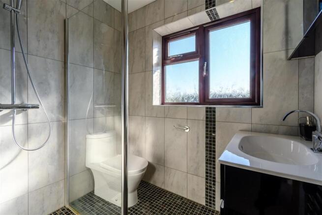 8434024-interior32.jpg