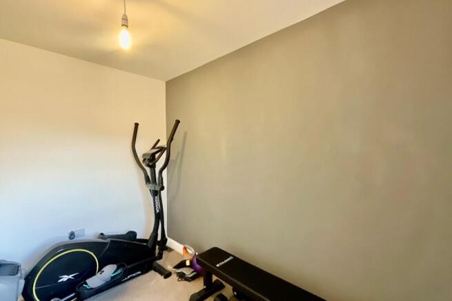 4 bed Terraced for sale Image 8