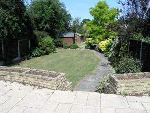 100' Garden