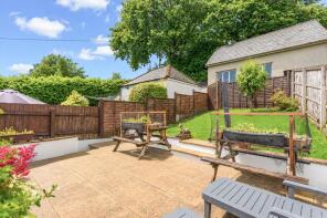 3, Station Terrace, Caerphilly CF83 8PW