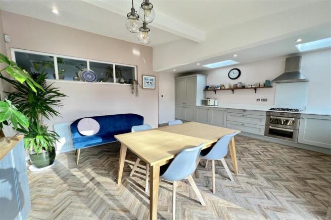 Dining Kitchen