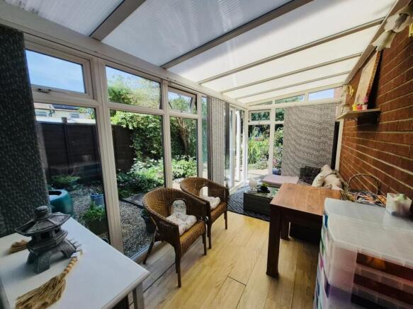 3 bed Semi-Detached for sale Image 6