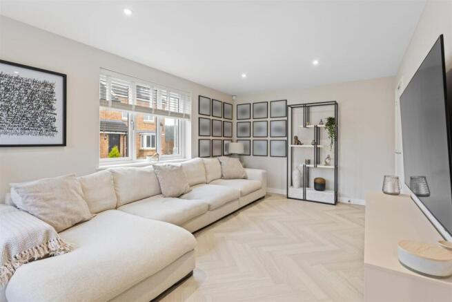 2 Crawford Drive 08.jpg