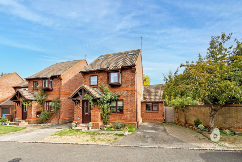 Simkins Close, Winkfield Row, RG42