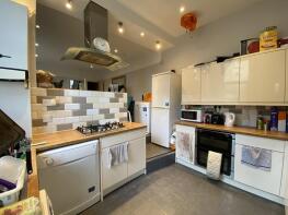 2, Richmond Gardens, Southampton SO17 1RY