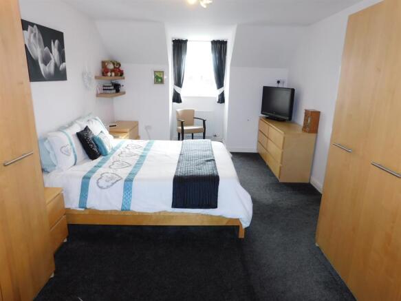 Bedroom 2x1