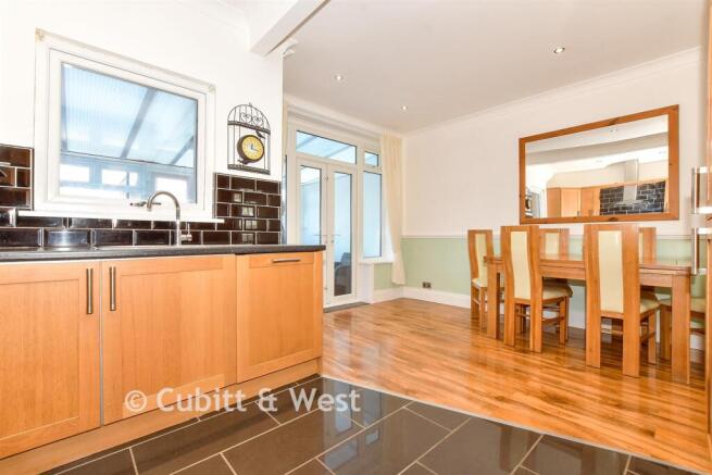 Kitchen/Dining Room