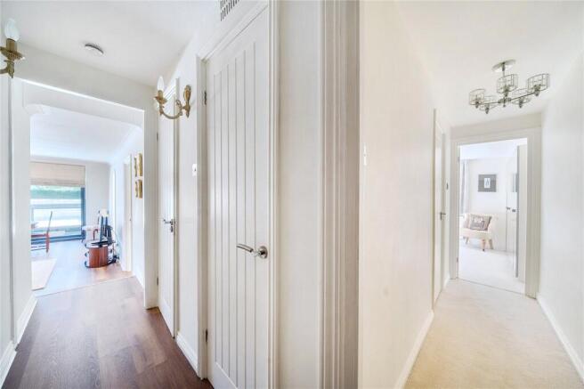 2 bed Apartment for sale Image 9