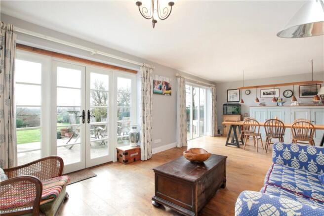 Open Plan Sitting