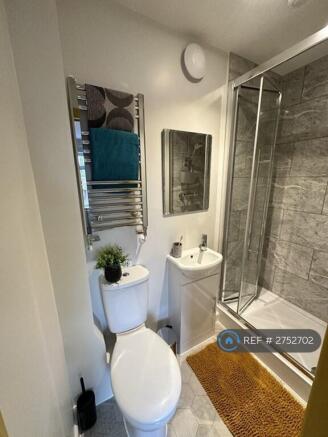 Ensuite For Room 1 Ground