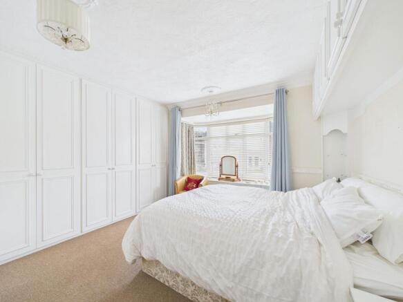 3 bed Semi-Detached for sale Image 9