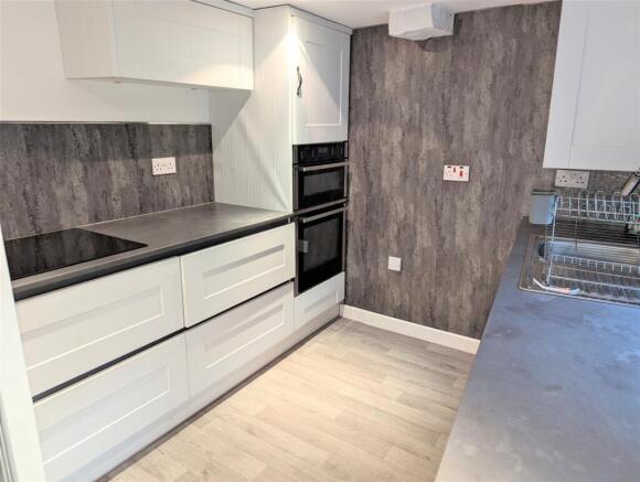 2 bed Terraced for sale Image 11