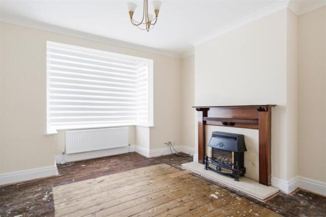 3 bed Terraced for sale Image 5