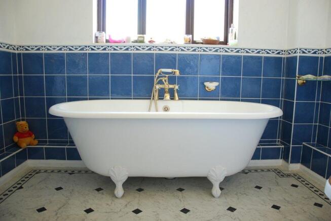 GUEST BATHROOM