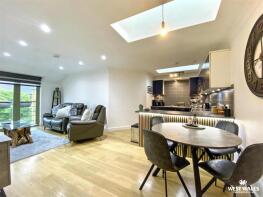 Flat 19, North Quay Court, The Green, Pembroke SA71 4NQ