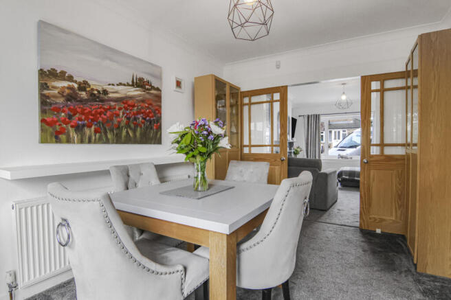 4 bed Semi-Detached for sale Image 5
