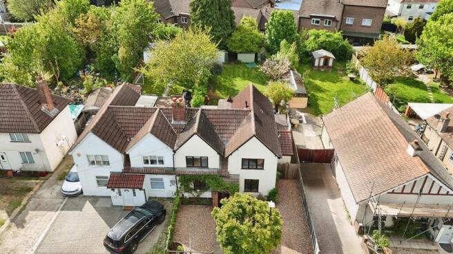 4-bed semi-detached on Harvey Road, Langley, £675,000