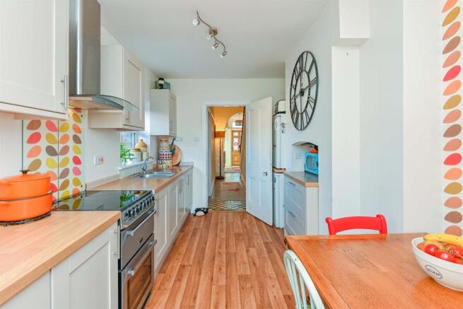 Breakfast Kitchen: