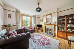32, Croydon Road, Reigate RH2 0PG