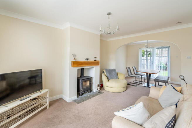 3 bed Bungalow for sale Image 4