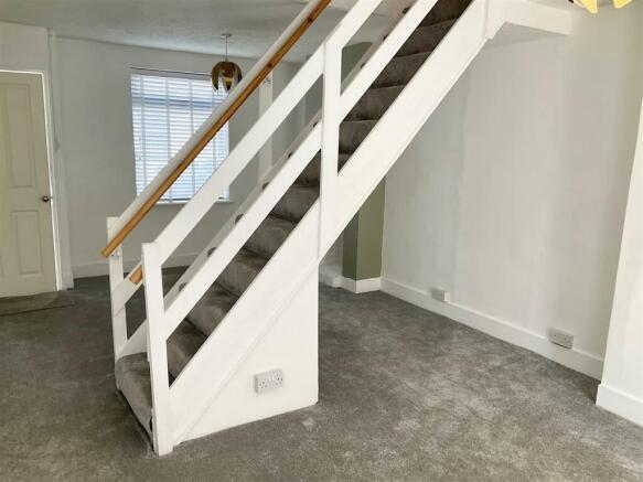 dining room b.jpg