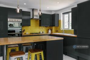 1, Bewley Court, Brixton Hill, London SW2 1HA