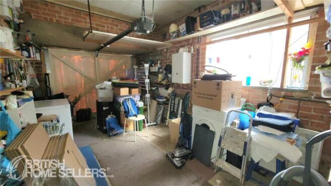 3 bed Detached for sale Image 7