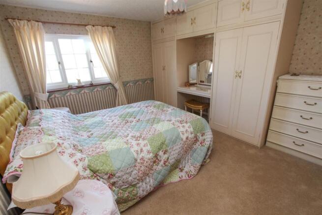 BED 2.jpg